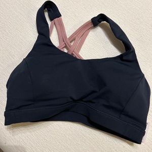 Free to be Serena bra Lululemon